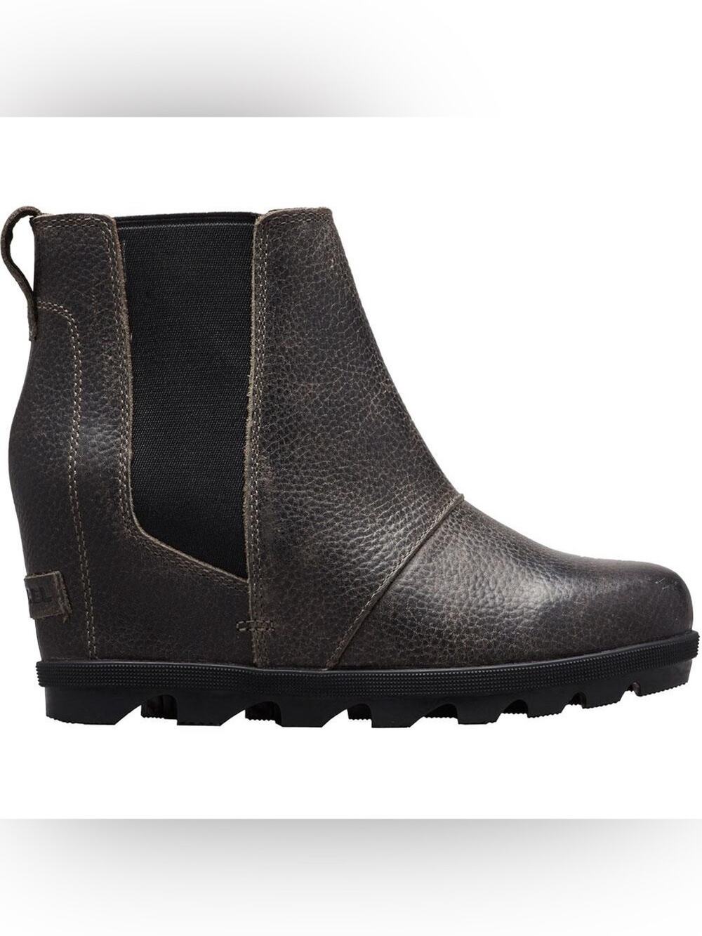 Joan Of Arctic Wedge II Leather Chelsea Pull On Ankle Boots Size 8.5
